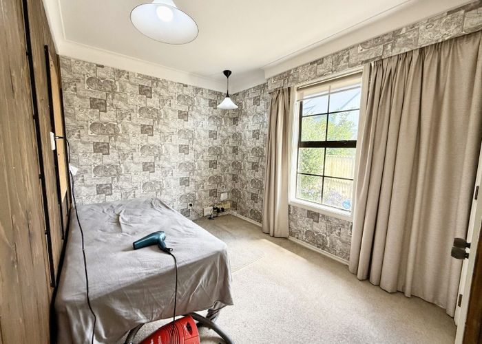  at 4 Arran Cresent, Woolston, Christchurch City, Canterbury