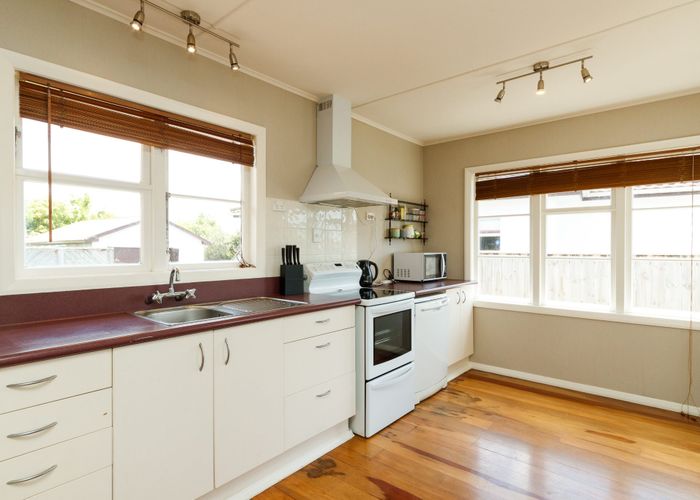  at 16 Kingston Street, Awapuni, Palmerston North