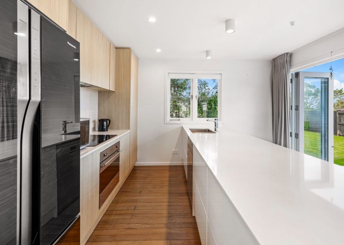  at 118 Matipo Road, Te Atatu Peninsula, Waitakere City, Auckland