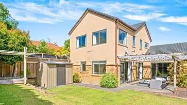  at 42 Villanova Place, Albany, Auckland