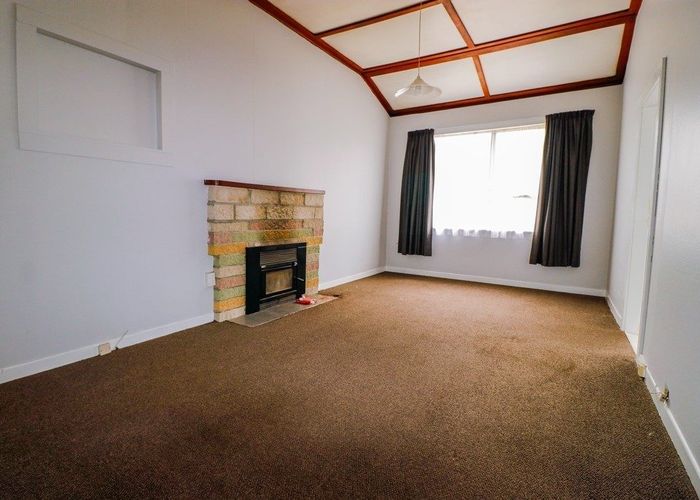  at 8 Manuka Street, Castlecliff, Whanganui