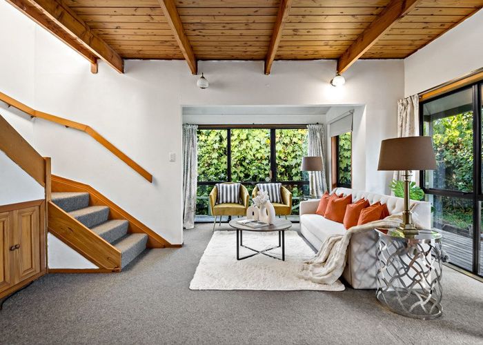  at 2/20 Brook Street, Milford, North Shore City, Auckland