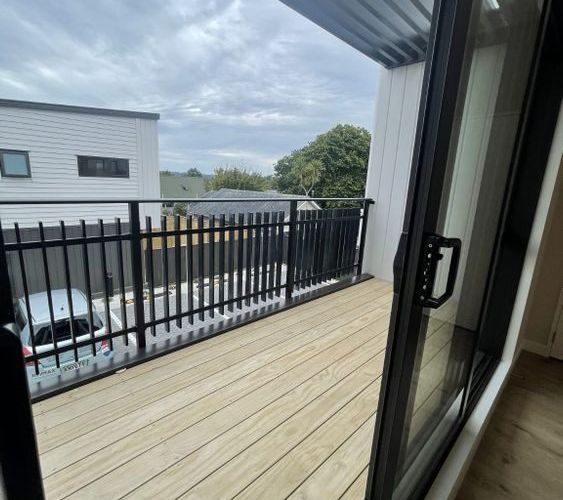  at 2/58 Te Atatu Rd, Te Atatu South, Waitakere City, Auckland