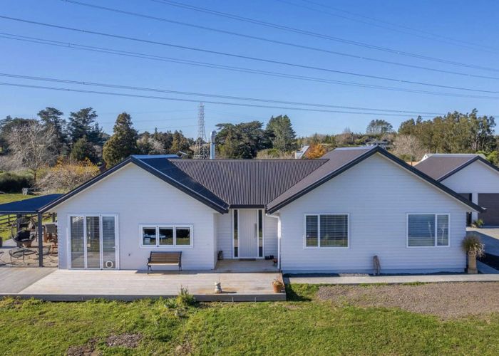  at 32 Brookvale Lane, Taupaki, Henderson