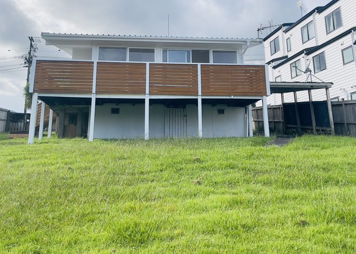  at 18A Sylvan crescent, Te Atatu South, Waitakere City, Auckland