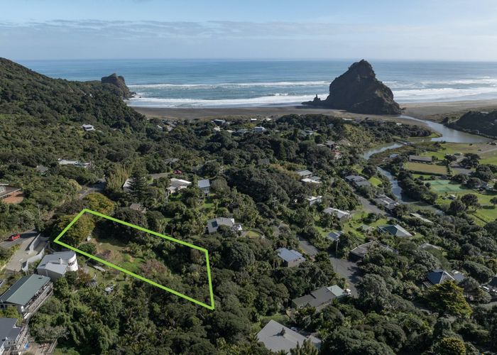  at 84 Seaview Road, Piha, Waitakere City, Auckland