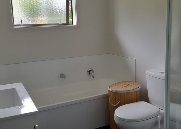  at 10 Bathurst Crescent, Pyes Pa, Tauranga
