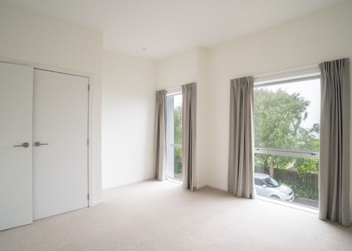  at 32 Dr Taylor Terrace, Johnsonville, Wellington