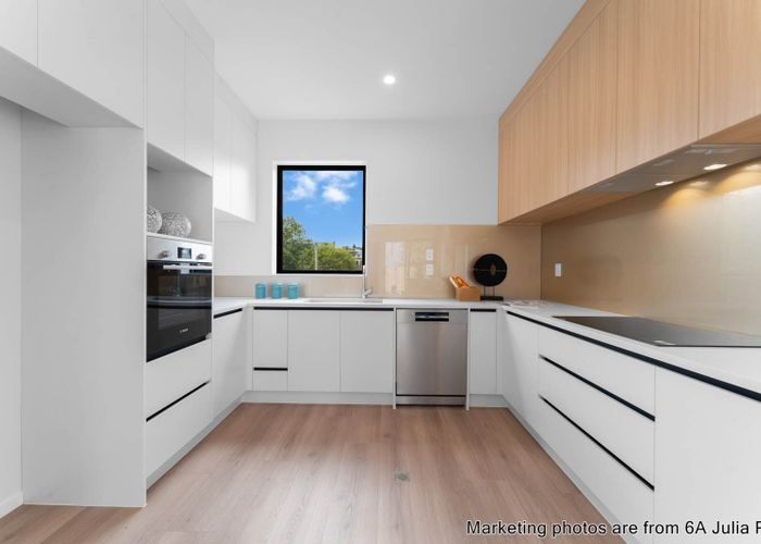  at 6c Julia Place, Totara Vale, North Shore City, Auckland