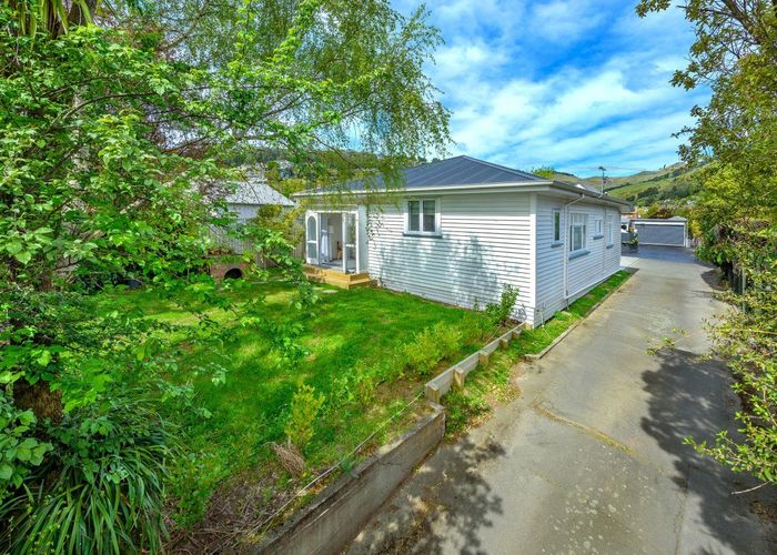  at 44 Centaurus Road, Cashmere, Christchurch City, Canterbury