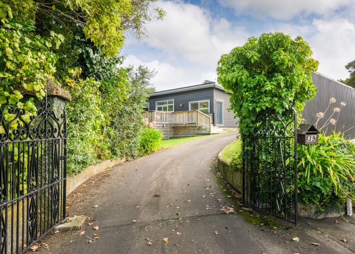  at 39 Rainforth Street, Roslyn, Palmerston North, Manawatu / Whanganui
