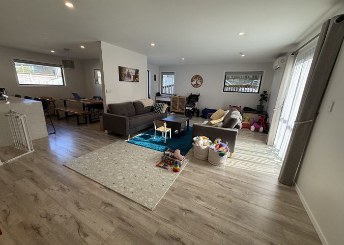  at 22A Sylvan Crescent, Te Atatu South, Waitakere City, Auckland