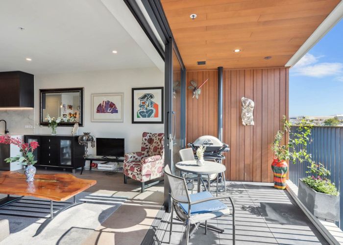  at 204/8 Central Road, Kingsland, Auckland