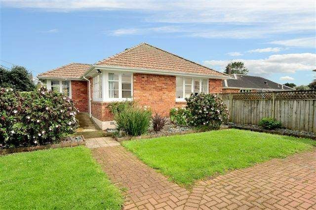  at 2 Riki Road, Point England, Auckland City, Auckland