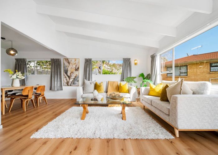  at 99B Oaktree Avenue, Browns Bay, North Shore City, Auckland