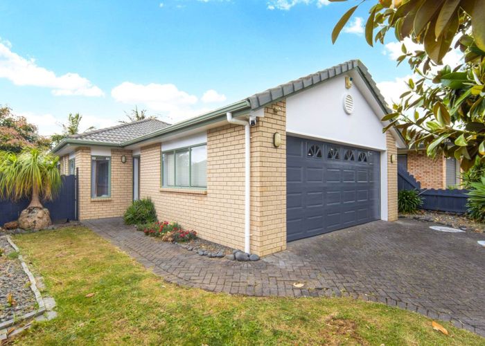  at 12 Broadhurst Road, Flat Bush, Manukau City, Auckland