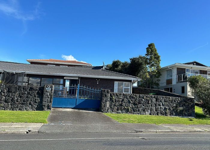  at 2/89 Halsey Drive, Lynfield, Auckland