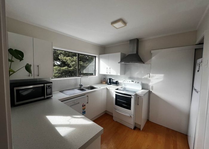  at 15H Roseberry Avenue, Birkenhead, North Shore City, Auckland
