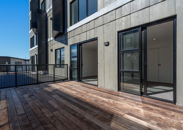  at 3 Rauemi Way, Te Atatu South, Waitakere City, Auckland