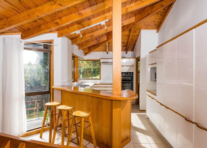  at 79a Park Rise, Campbells Bay, North Shore City, Auckland