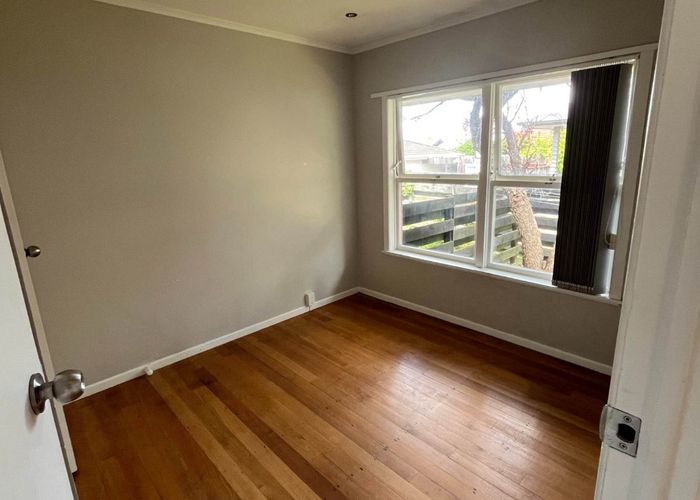  at 1/34 Lake Pupuke Drive, Takapuna, North Shore City, Auckland
