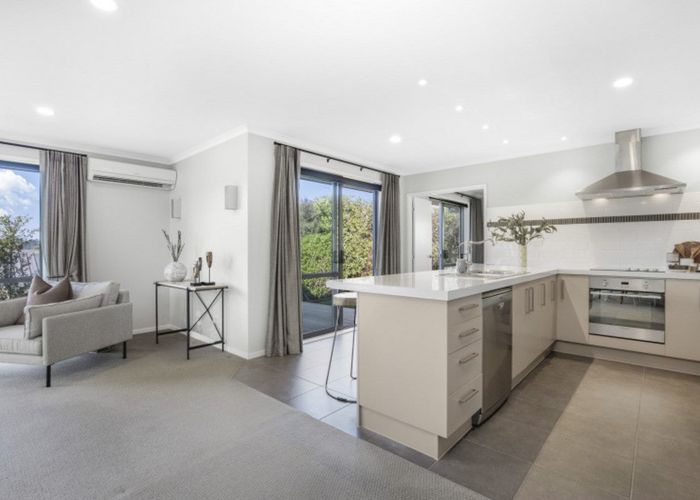  at 12 Fendalton Place, Hatfields Beach, Orewa