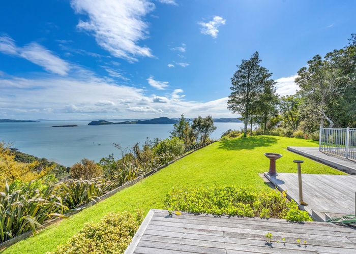Free property data for 15A Te Papa Road, Kawakawa Bay homes.co.nz
