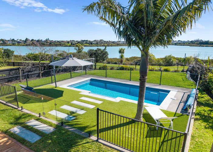  at 43 Aberdeen Crescent, Wattle Downs, Manukau City, Auckland