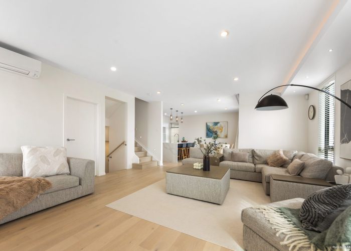  at 6A Ravello Rise, Mission Heights, Manukau City, Auckland