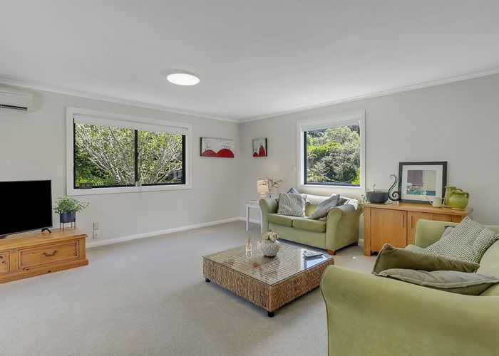  at 34 Lincoln Avenue, Tawa, Wellington