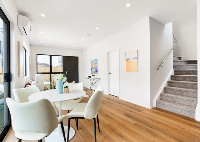  at 14 Serjeant Street, Henderson, Waitakere City, Auckland