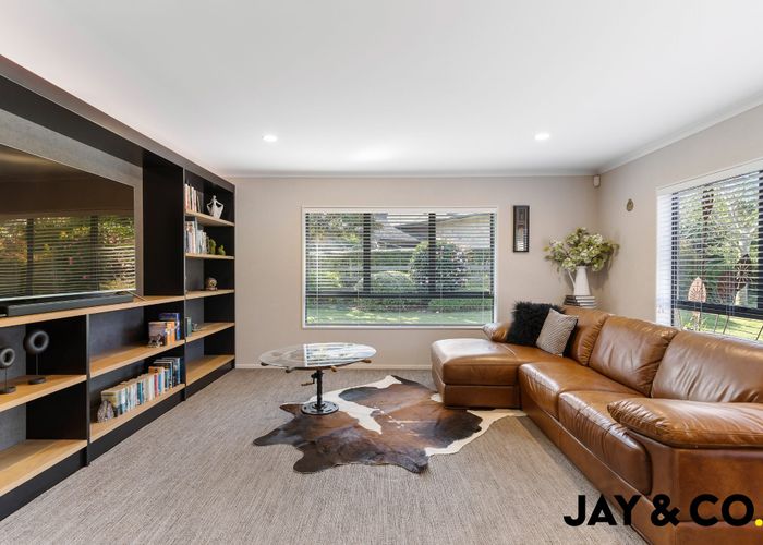  at 27 Monument Road, Papakura
