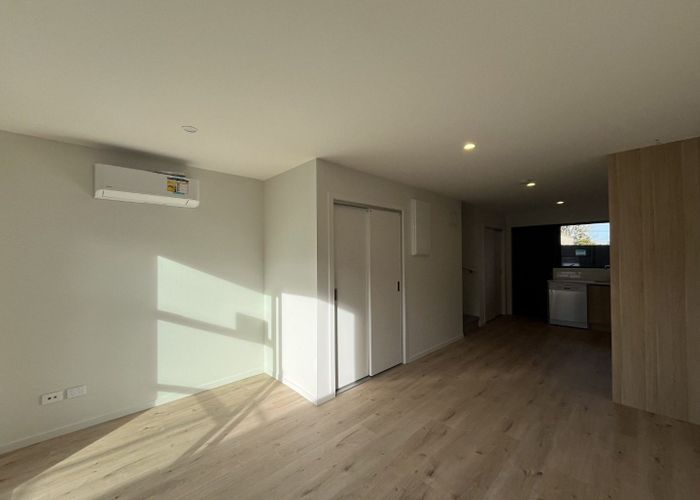  at 5/157 Beach Haven Road, Beach Haven, North Shore City, Auckland