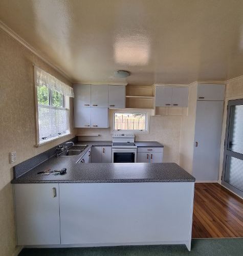  at Te Atatu Peninsula, Waitakere City, Auckland