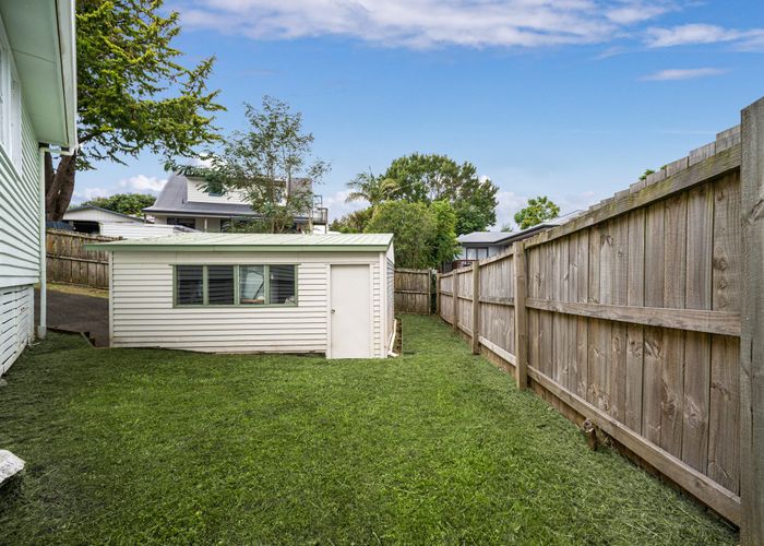  at 6 Courtland Avenue, Glen Innes, Auckland