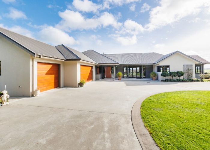  at 2757 State Highway 1, Palmerston North