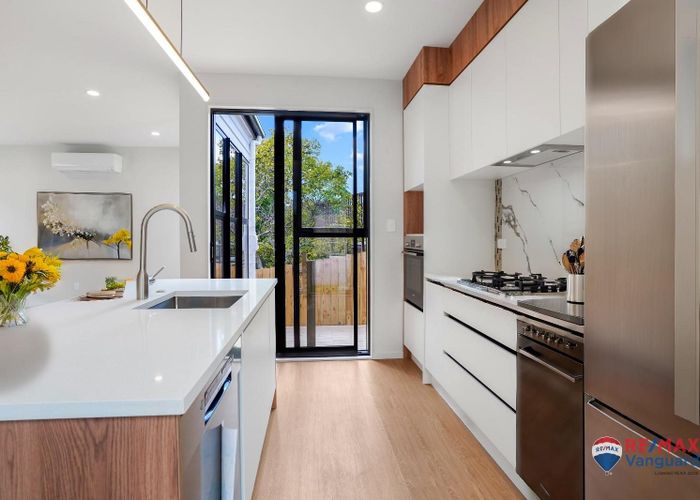  at 7C Hewlett Road, Massey, Auckland