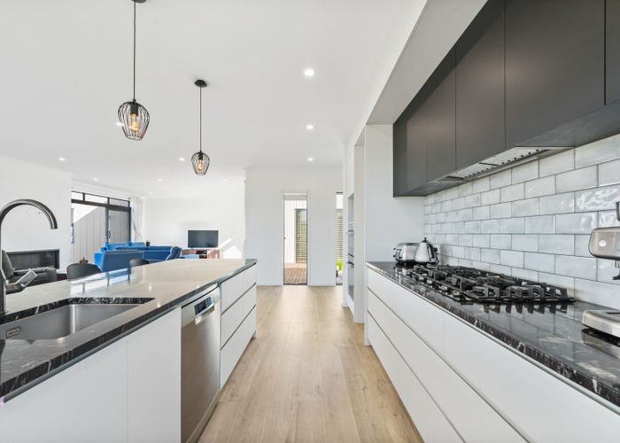  at 67 Vaucluse Heights, Fitzherbert, Palmerston North