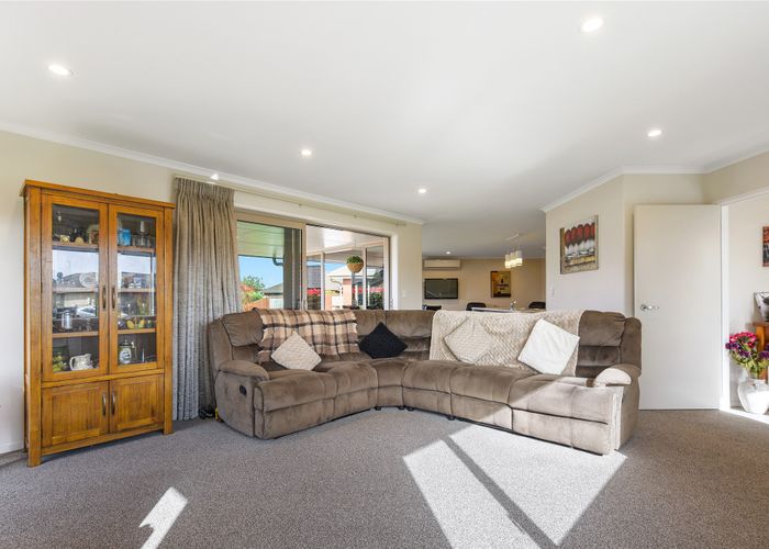  at 4 Briar Rose Court, Huntington, Hamilton