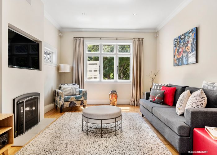  at 17 Aorangi Terrace, Thorndon, Wellington