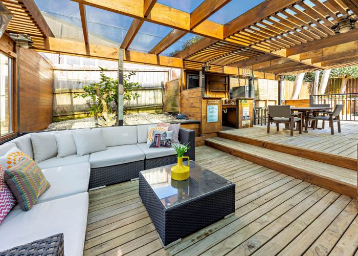  at 14 Anna Watson Road, Half Moon Bay, Auckland