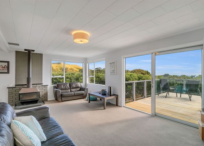  at 64 Sea Vista Drive, Pukerua Bay, Porirua