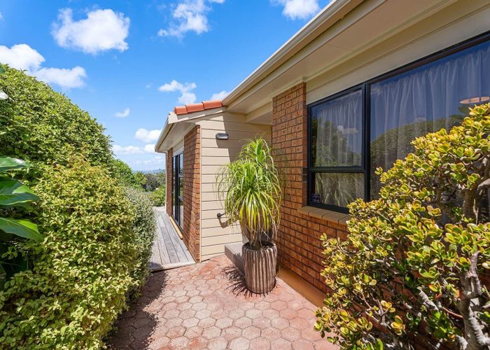  at 5 Marina View Drive, West Harbour, Waitakere City, Auckland