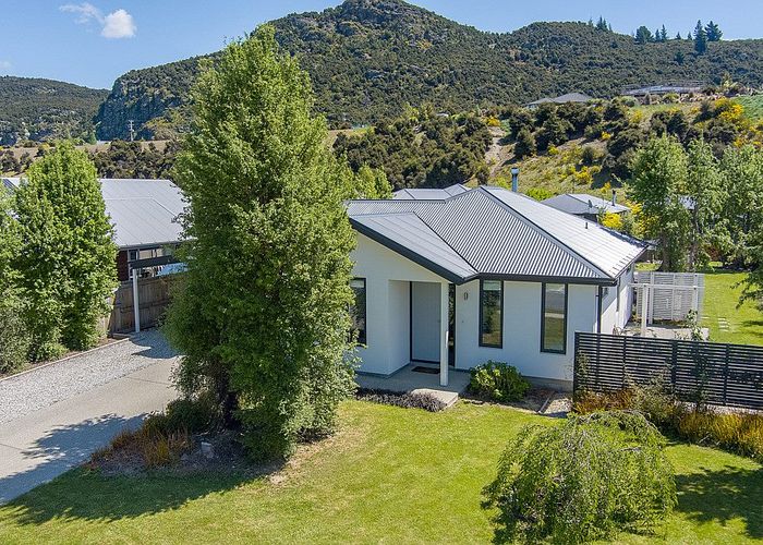  at 8 Snowberry Street, Albert Town, Wanaka