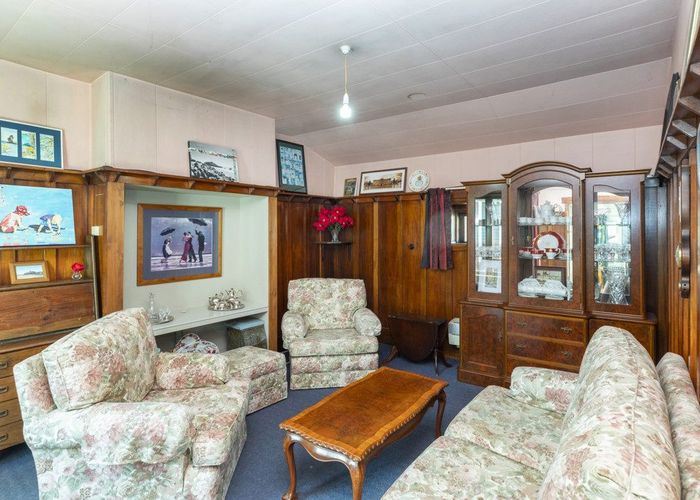  at 35 Colenso Street, Sumner, Christchurch