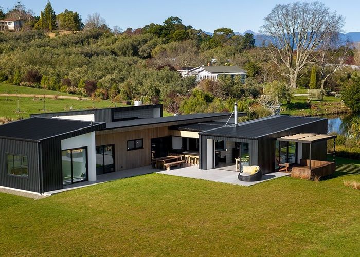  at 142 Aporo Road, Tasman, Upper Moutere