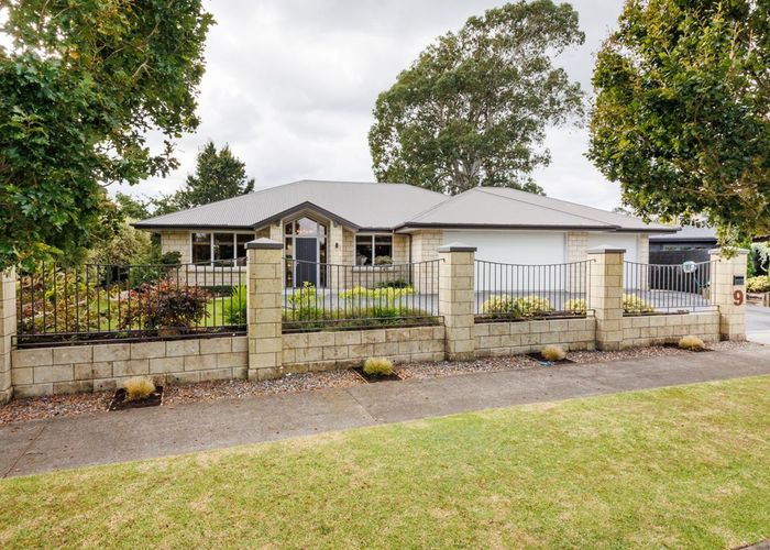  at 9 Riverstone Grove, Hokowhitu, Palmerston North
