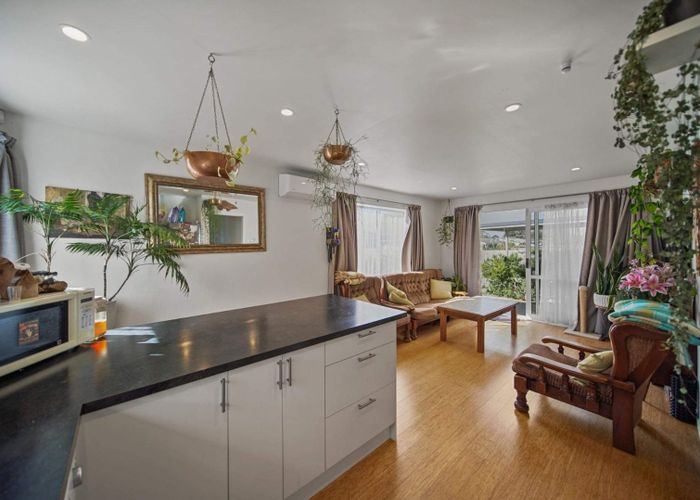  at 5A Viscount Street, Mangere, Manukau City, Auckland