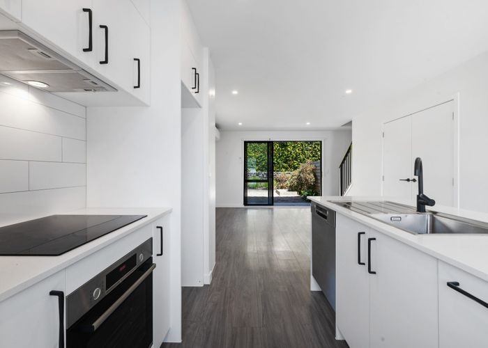  at 26 Whakahui Lane, Mangere Bridge, Manukau City, Auckland