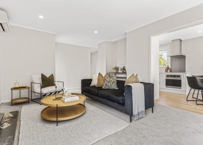  at 82A Riversdale Road, Avondale, Auckland